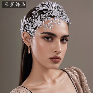 Elegant Rhinestone Brida
