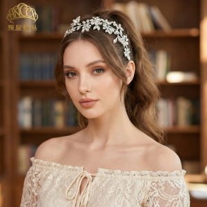 Sparkly Rhinestone Flowe