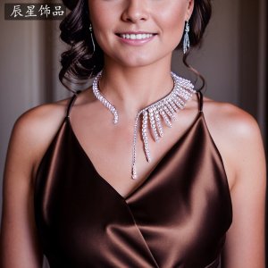 Women Minimal Pearl Long