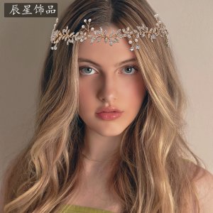 Elegant Gold Leaf Rhines